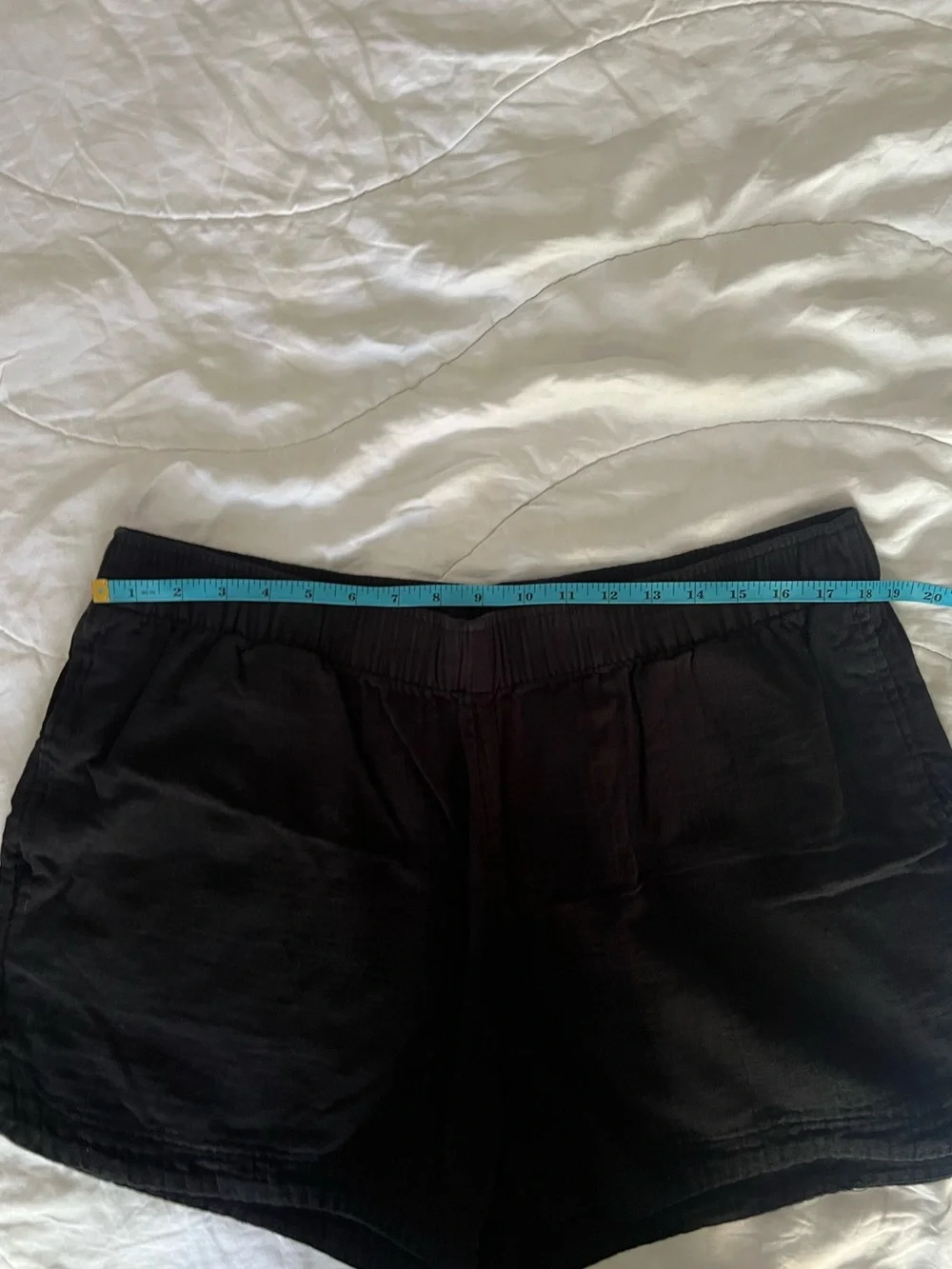 Old Navy Crinkle Gauze Pull On Shorts - Picture 2 of 8